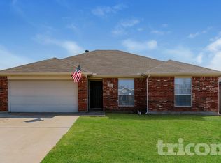 932 Crowder Dr, Crowley, TX 76036