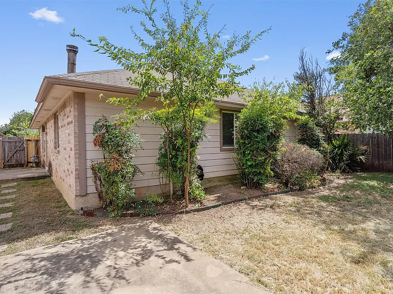 606 David Curry Dr — Photo 23