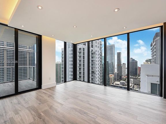 4th image of 1010 Brickell Ave #A3905