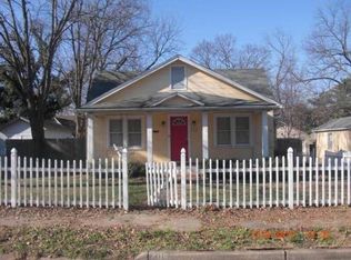 708 S 4th St, Rogers, AR 72756