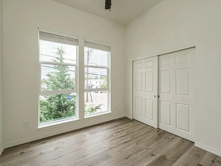 2713 E Evergreen Blvd #202 — Photo 14