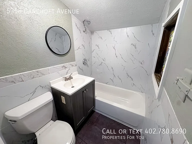 5358 Bancroft Ave — Photo 17