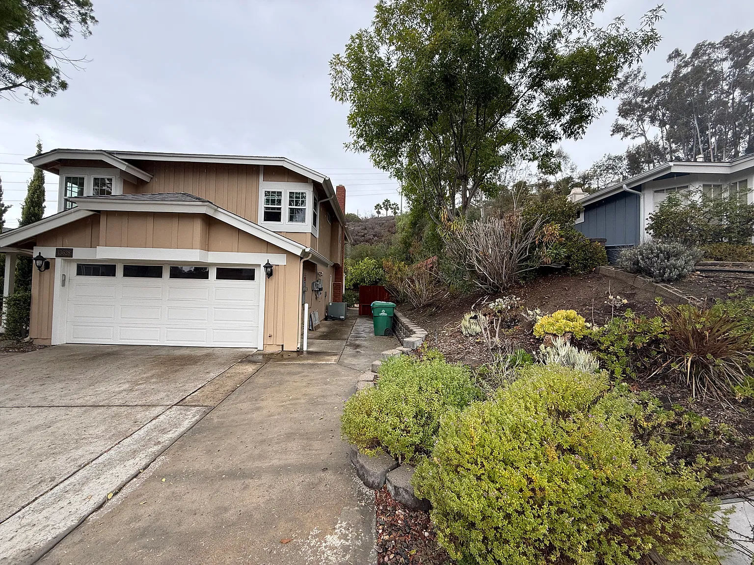 3 bed, 2129 sqft, $6,300 — Photo 3