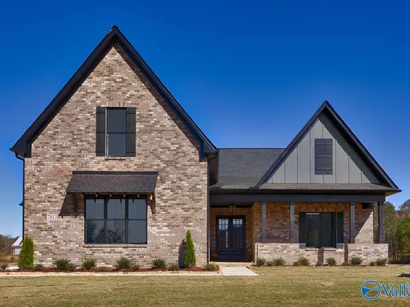 7813 Lake Walk Way, Owens Cross Roads, AL 35763