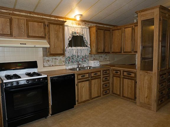 2nd image of 1769 N 36th E