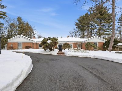 120 Ledgewood Road, Manchester, NH, 03104