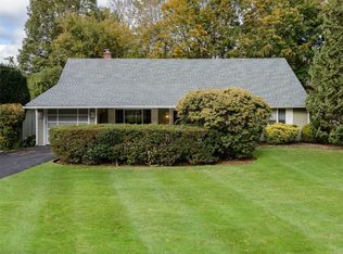 37 Whitson Rd, Huntington Station, NY 11746