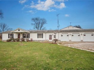 210 S Vine St, Dieterich, IL 62424