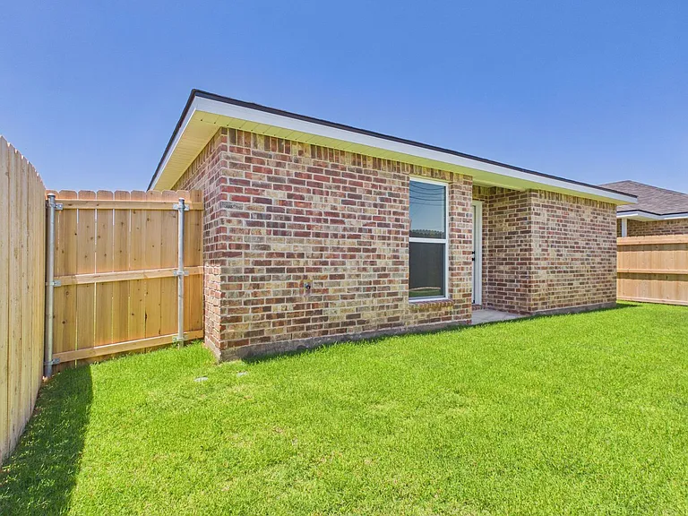 2757 Paisley Rd — Photo 32