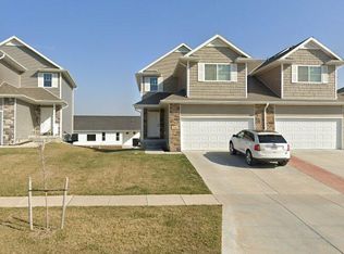 780 W Bellezza St, Lincoln, NE 68523