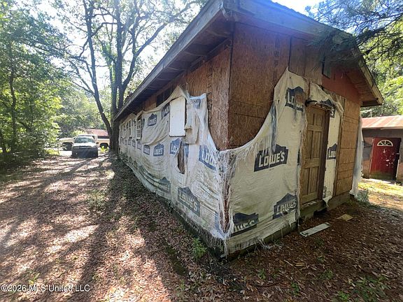 4th image of 8317 Barron Rd