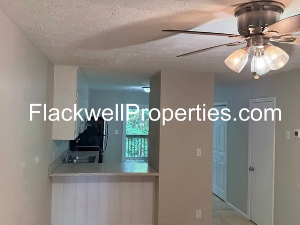 5157 Spring St, Flowery Branch, GA 30542