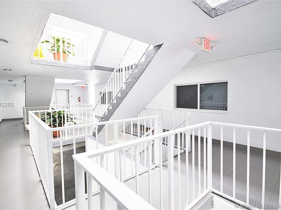 2nd image of 1986 Biarritz Dr APT 101