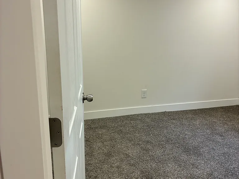2592 Ellison Ave — Photo 12
