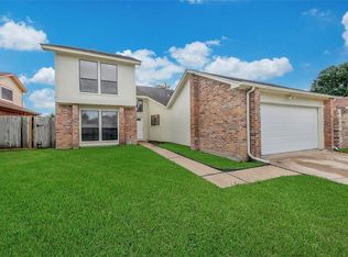 8135 Misty Ridge Ln, Houston, TX 77071