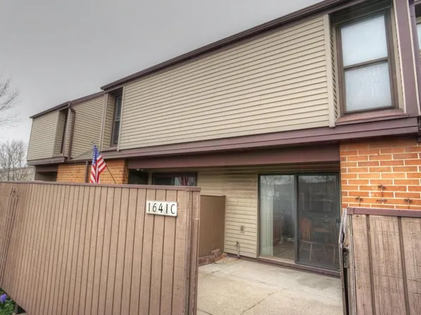 1641 W Edgerton Ave #1203, Milwaukee, WI 53221