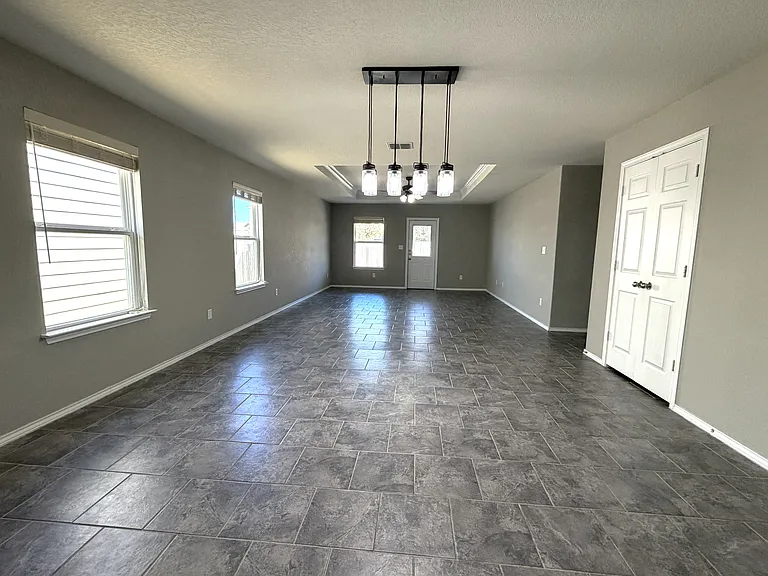 11845 Silver Chase — Photo 5