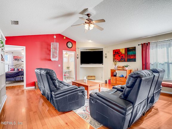 5th image of 4390 HANGING MOSS Drive