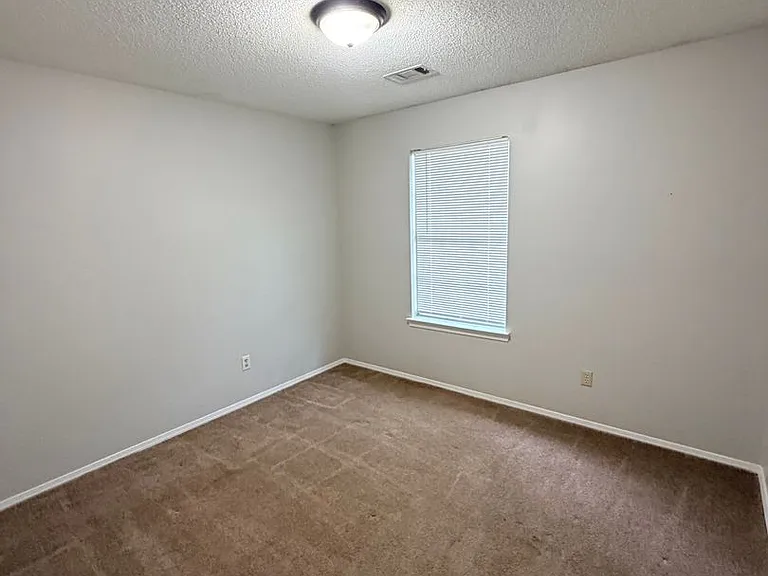 3201 Stivers Blvd — Photo 7