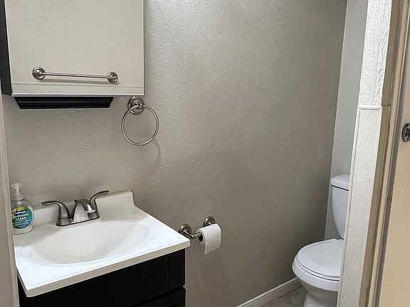 3rd image of 6301 Basswood Dr