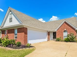7773 Mary Payton Dr, Southaven, MS 38671