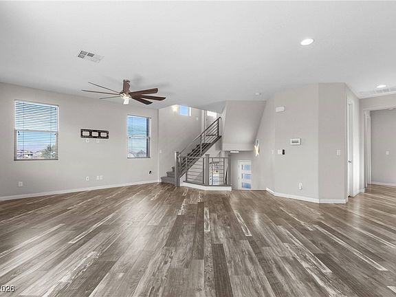 3rd image of 435 Astillero St