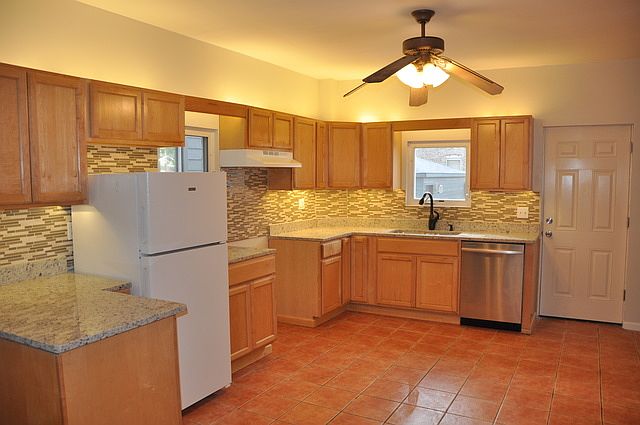 1st image of 3424 S Lituanica Ave