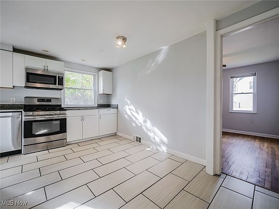 3rd image of 3762 Princeton Blvd