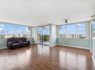 900 Saint Charles Pl #PENTHOUSE 18, Pembroke Pines, FL 33026