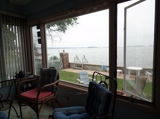 106 Seaview Ave, Branford, CT 06405
