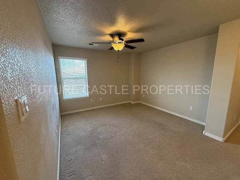 1114 Blue Sage Rd NE — Photo 9