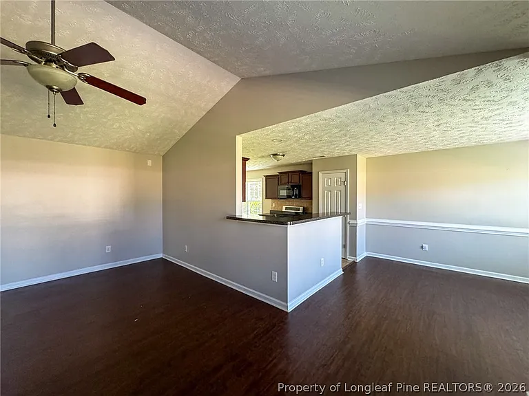 136 Ivystone Dr — Photo 6