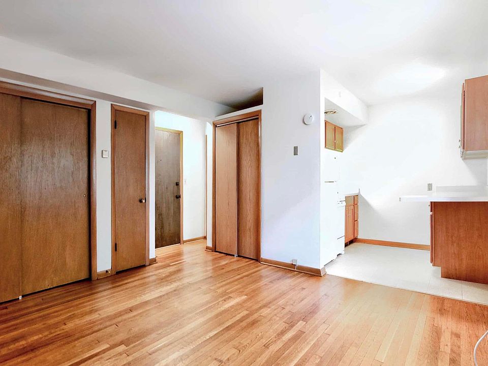 1st image of 1843 N Cambridge Ave #6