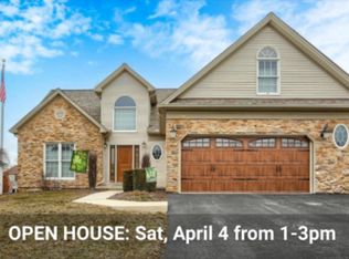 216 Fox Grove Pl, Hummelstown, PA 17036
