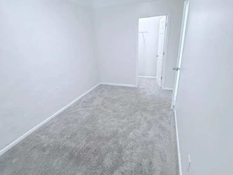 4438 Pearl Rd — Photo 18