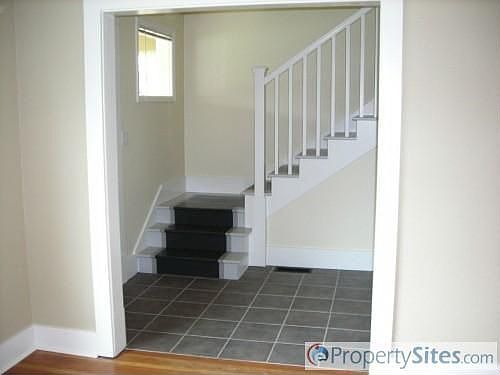5th image of 618 N Sheridan Ave