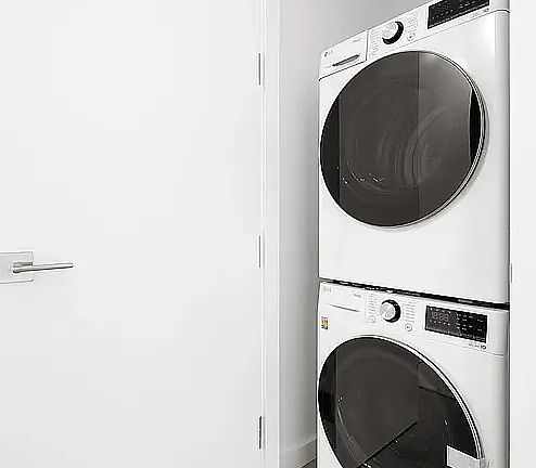 5th image of 527 Grand Ave #110
