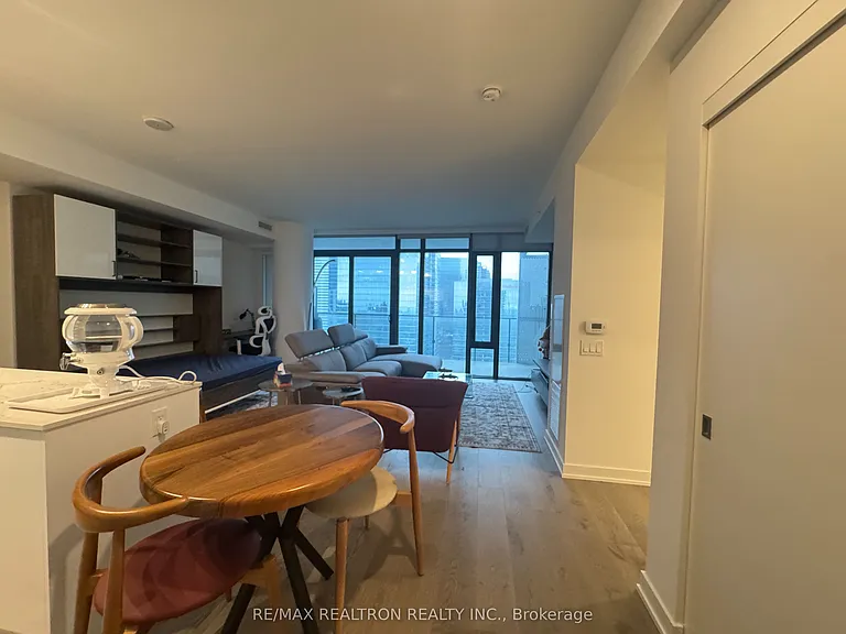 20 Lombard St #3904 — Photo 16