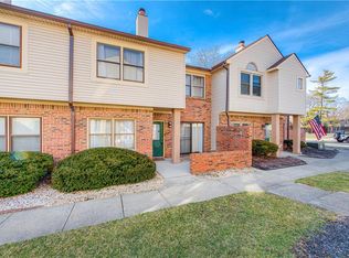 9449 Maple Way, Indianapolis, IN 46268
