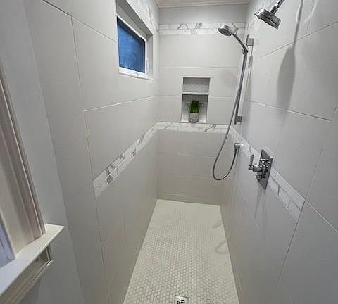 4th image of 639 Green Way