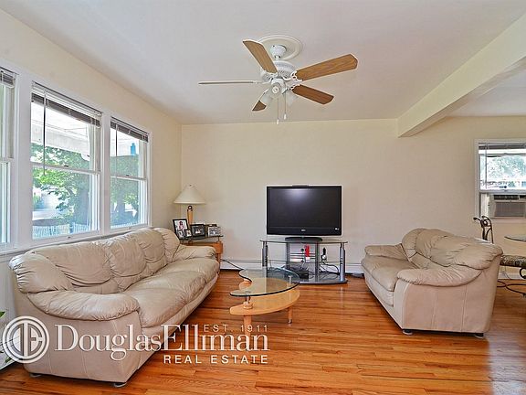 4th image of 229 Rockaway Tpke