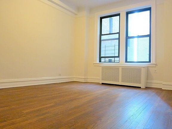 3rd image of 311 E 72nd St APT 14C