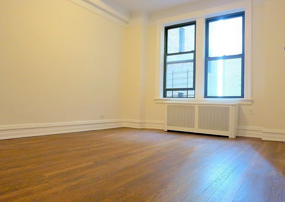 2nd image of 311 E 72nd St APT 12C