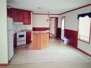 6859 Lake Dr SW #103, Navarre, OH 44662