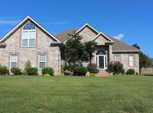 300 Barton Ferry Ct, Lebanon, TN 37087