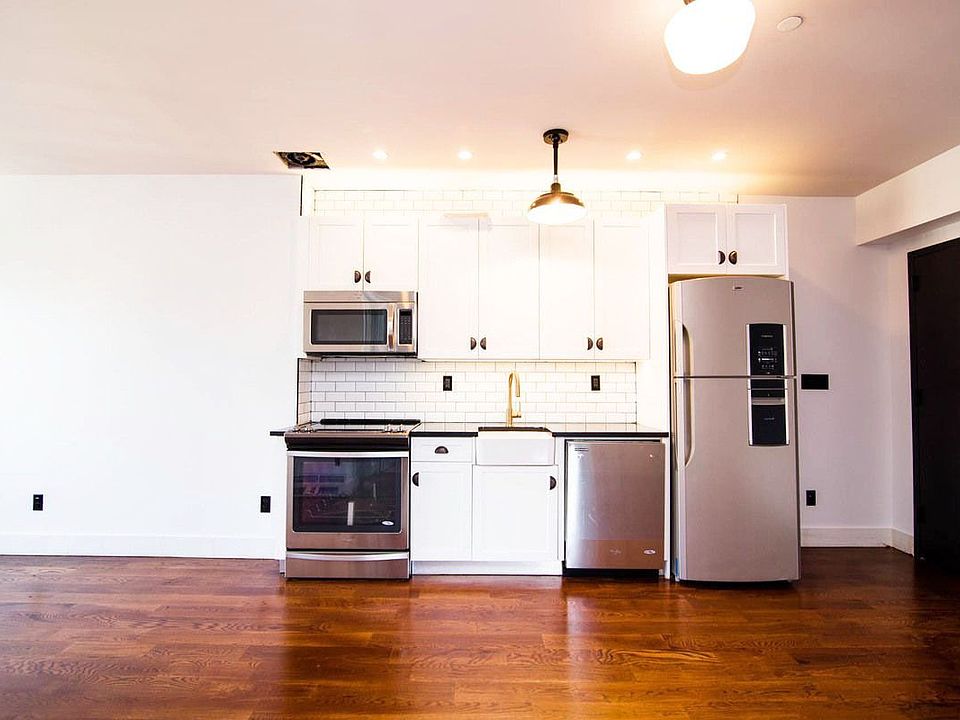 1st image of 25 Brooklyn Ave #3A