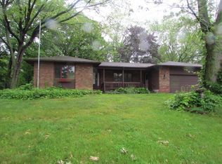 452 Carlsam Dr, Rochester, NY 14609
