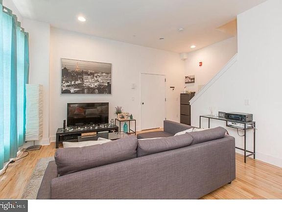5th image of 1234-40 N 30th St #4