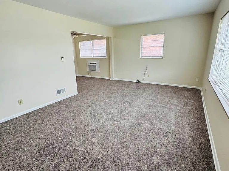 3106 Grand Ave — Photo 3