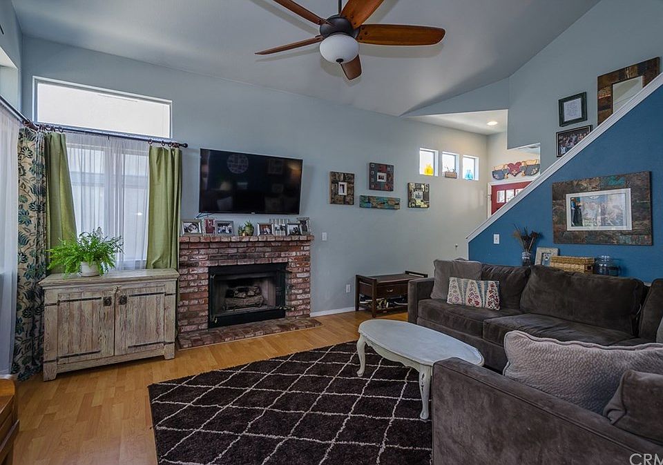 1st image of 544 Macaw Ct